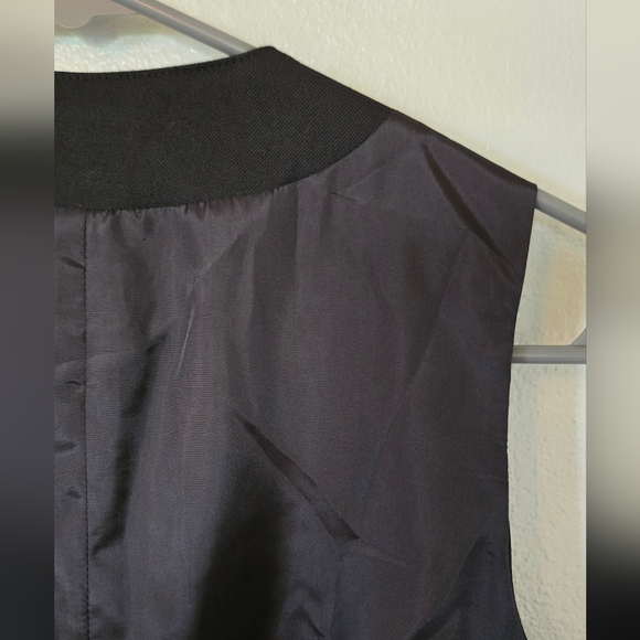 J. Ferrar | Black 5 Button Vest Size Small - Picture 4 of 9
